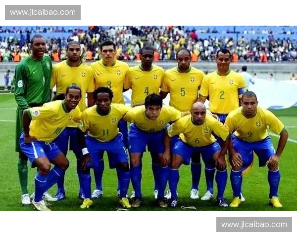 2004年世界杯回顾与精彩瞬间解析全景揭秘